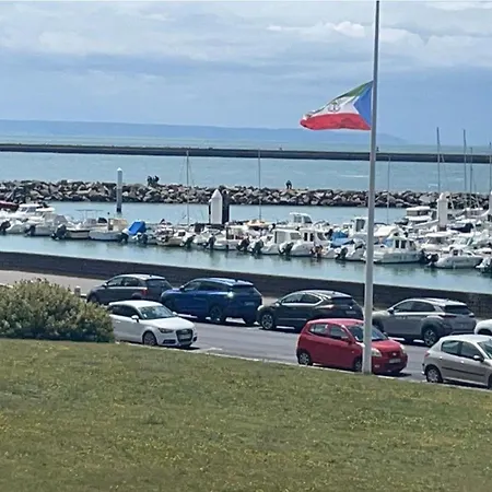 Bord De Mer Apartment